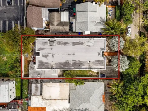 852 SW 13th Avenue Miami FL 33135