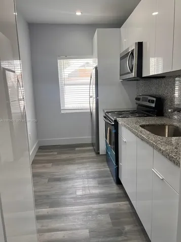 852 SW 13th Avenue Miami FL 33135