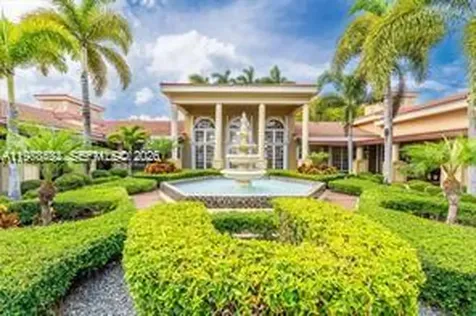 2020 SE 5th Place Homestead FL 33033