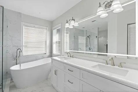 9838 NW 1st Manor Coral Springs FL 33071