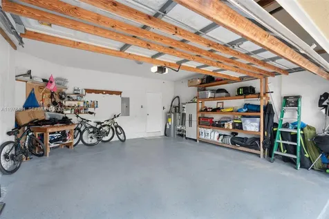 9838 NW 1st Manor Coral Springs FL 33071