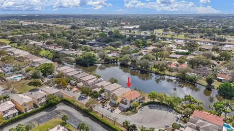 9838 NW 1st Manor Coral Springs FL 33071