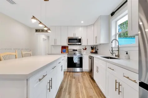 9305 SW 178th Terrace Palmetto Bay FL 33157