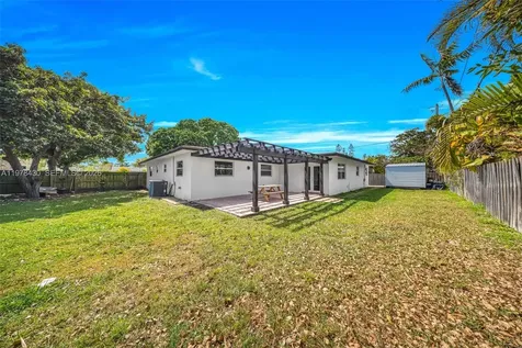 9305 SW 178th Terrace Palmetto Bay FL 33157