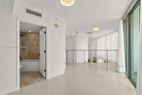 350 S Miami Avenue Miami FL 33130