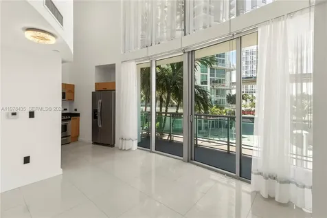 350 S Miami Avenue Miami FL 33130