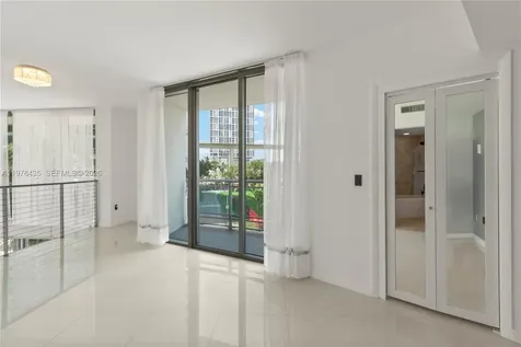 350 S Miami Avenue Miami FL 33130