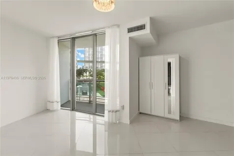350 S Miami Avenue Miami FL 33130