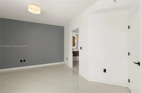350 S Miami Avenue Miami FL 33130