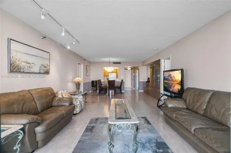 20515 E Country Club Drive Aventura FL 33180