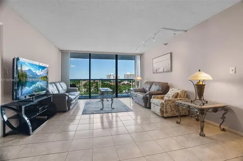 20515 E Country Club Drive Aventura FL 33180