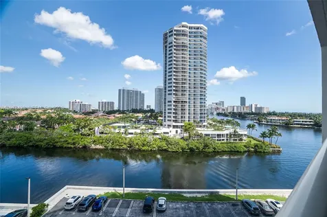 20515 E Country Club Drive Aventura FL 33180