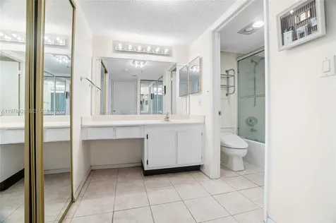 20515 E Country Club Drive Aventura FL 33180