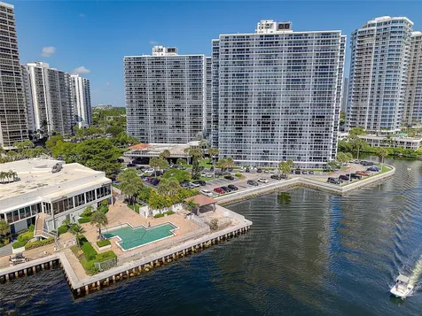 20515 E Country Club Drive Aventura FL 33180