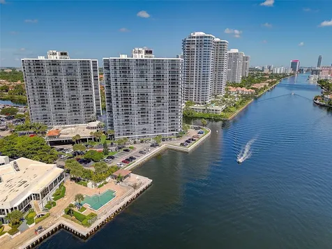 20515 E Country Club Drive Aventura FL 33180