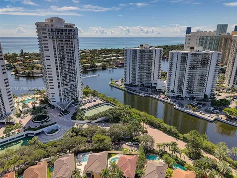 20515 E Country Club Drive Aventura FL 33180