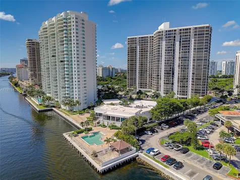 20515 E Country Club Drive Aventura FL 33180