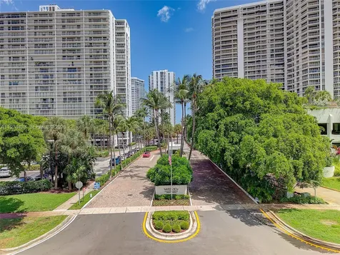 20515 E Country Club Drive Aventura FL 33180