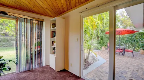 8955 SW 85th Terrace Miami FL 33173
