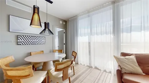 4010 S Ocean Drive Hollywood FL 33019