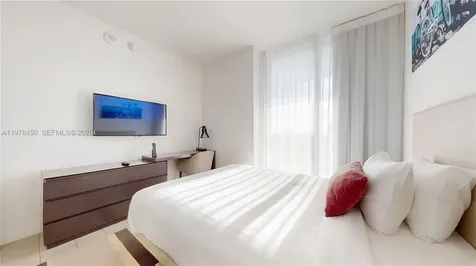 4010 S Ocean Drive Hollywood FL 33019