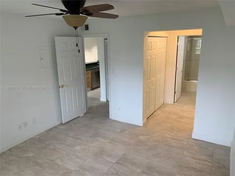 570 S Park Road Hollywood FL 33021