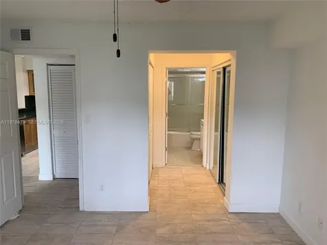 570 S Park Road Hollywood FL 33021