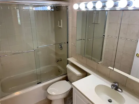 570 S Park Road Hollywood FL 33021