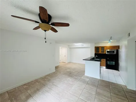 570 S Park Road Hollywood FL 33021