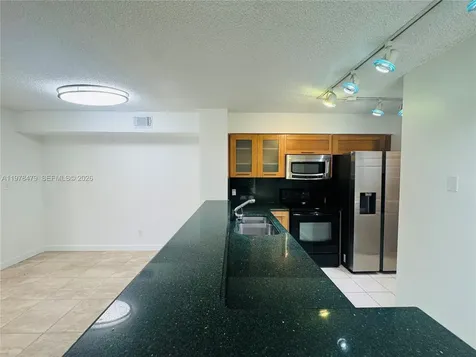 570 S Park Road Hollywood FL 33021
