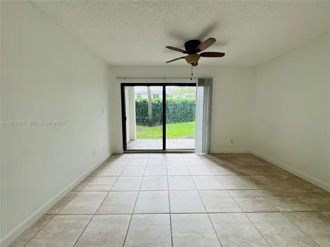 570 S Park Road Hollywood FL 33021