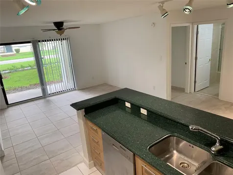 570 S Park Road Hollywood FL 33021