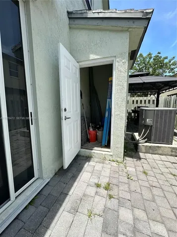 133 SE 28th Terrace Homestead FL 33033