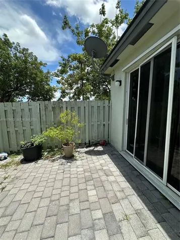 133 SE 28th Terrace Homestead FL 33033