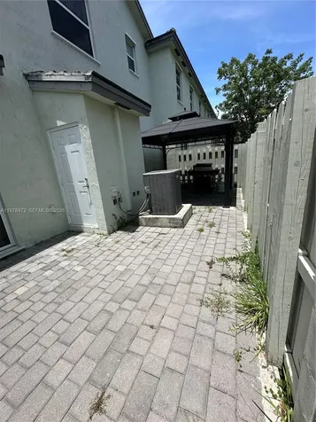 133 SE 28th Terrace Homestead FL 33033