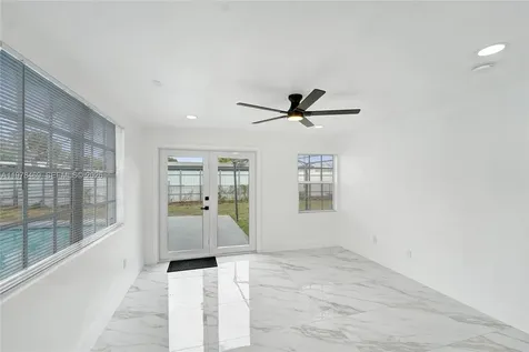 4861 NW 5th Street Plantation FL 33317