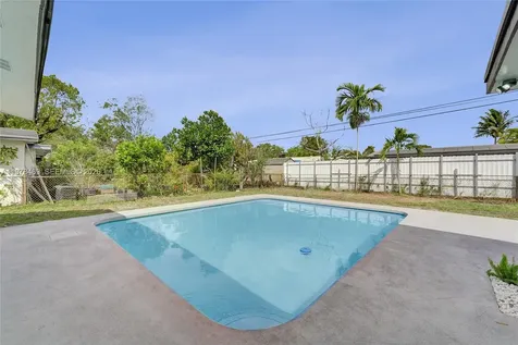 4861 NW 5th Street Plantation FL 33317