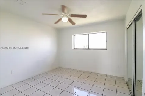 1279 W 51st Place Hialeah FL 33012