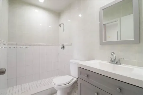 1279 W 51st Place Hialeah FL 33012