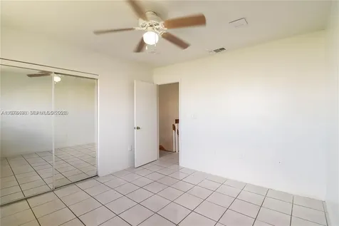 1279 W 51st Place Hialeah FL 33012