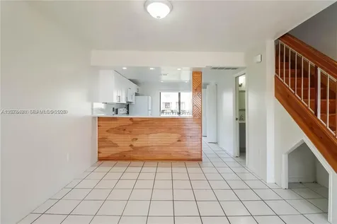 1279 W 51st Place Hialeah FL 33012