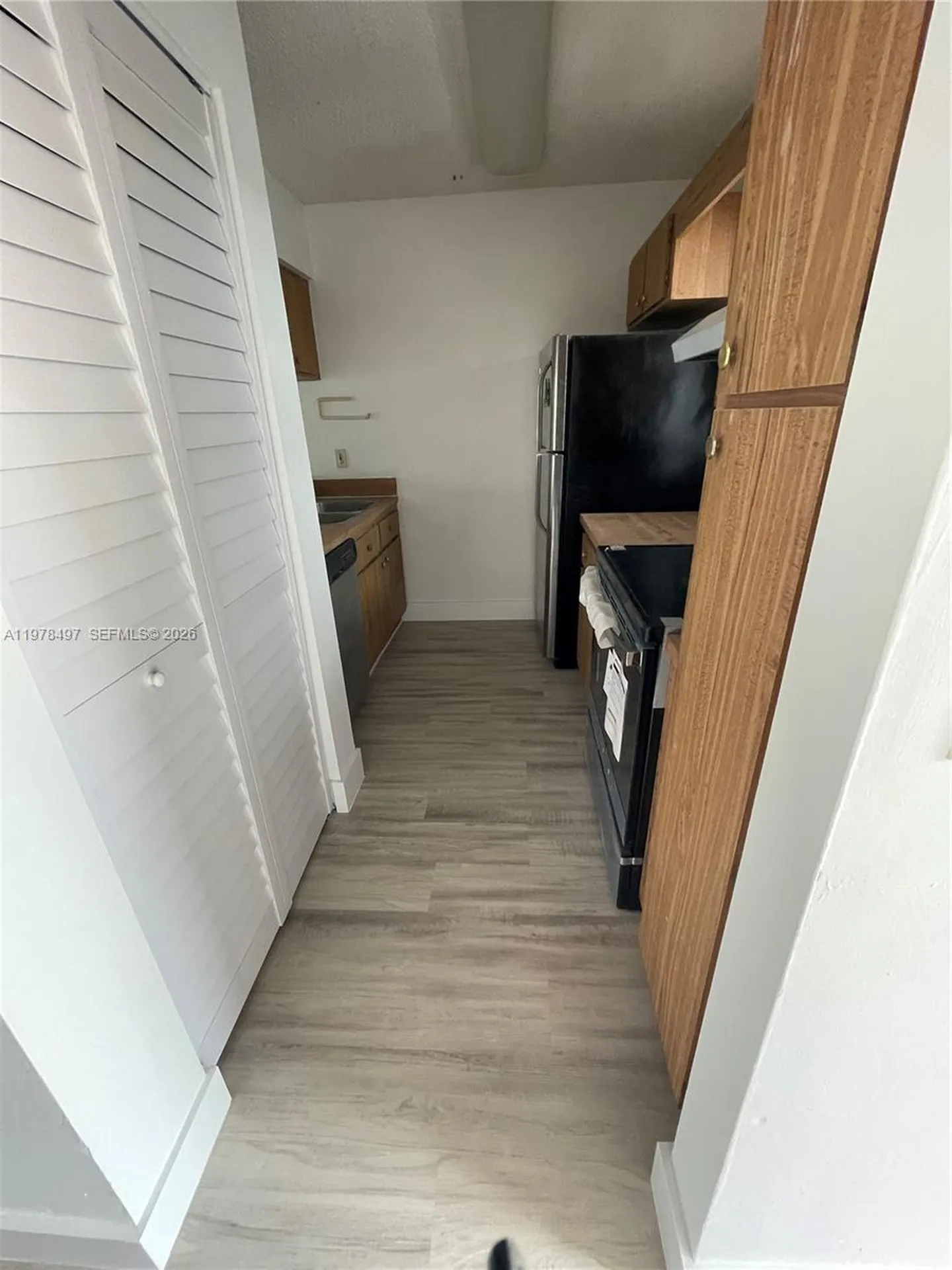 918 Twin Lakes Drive Coral Springs FL 33071
