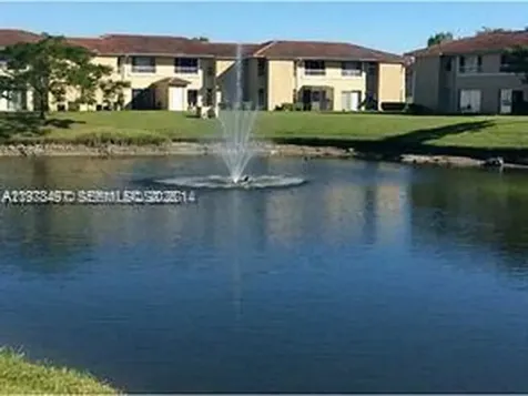 918 Twin Lakes Drive Coral Springs FL 33071