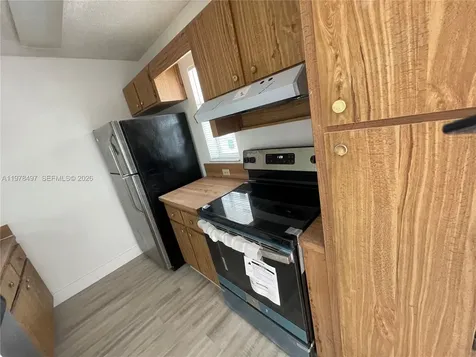 918 Twin Lakes Drive Coral Springs FL 33071