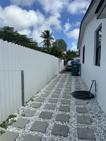 16560 SW 102nd Court Miami FL 33157