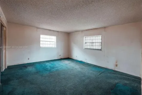 4531 SW 20th Street West Park FL 33023