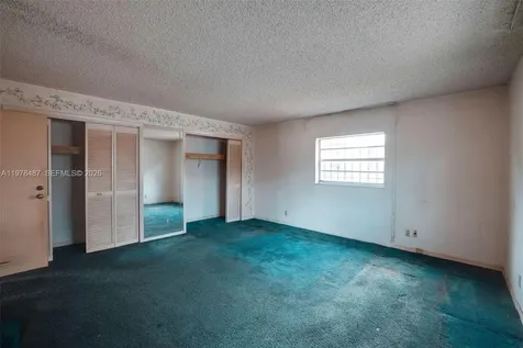 4531 SW 20th Street West Park FL 33023
