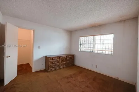 4531 SW 20th Street West Park FL 33023