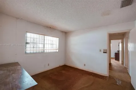 4531 SW 20th Street West Park FL 33023