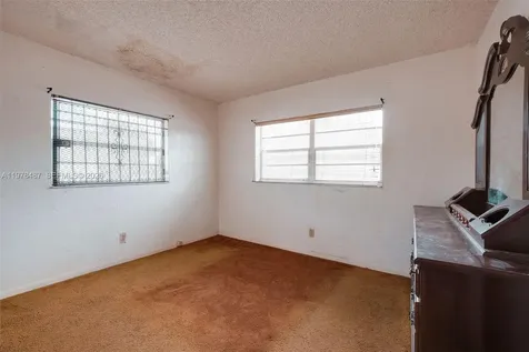 4531 SW 20th Street West Park FL 33023